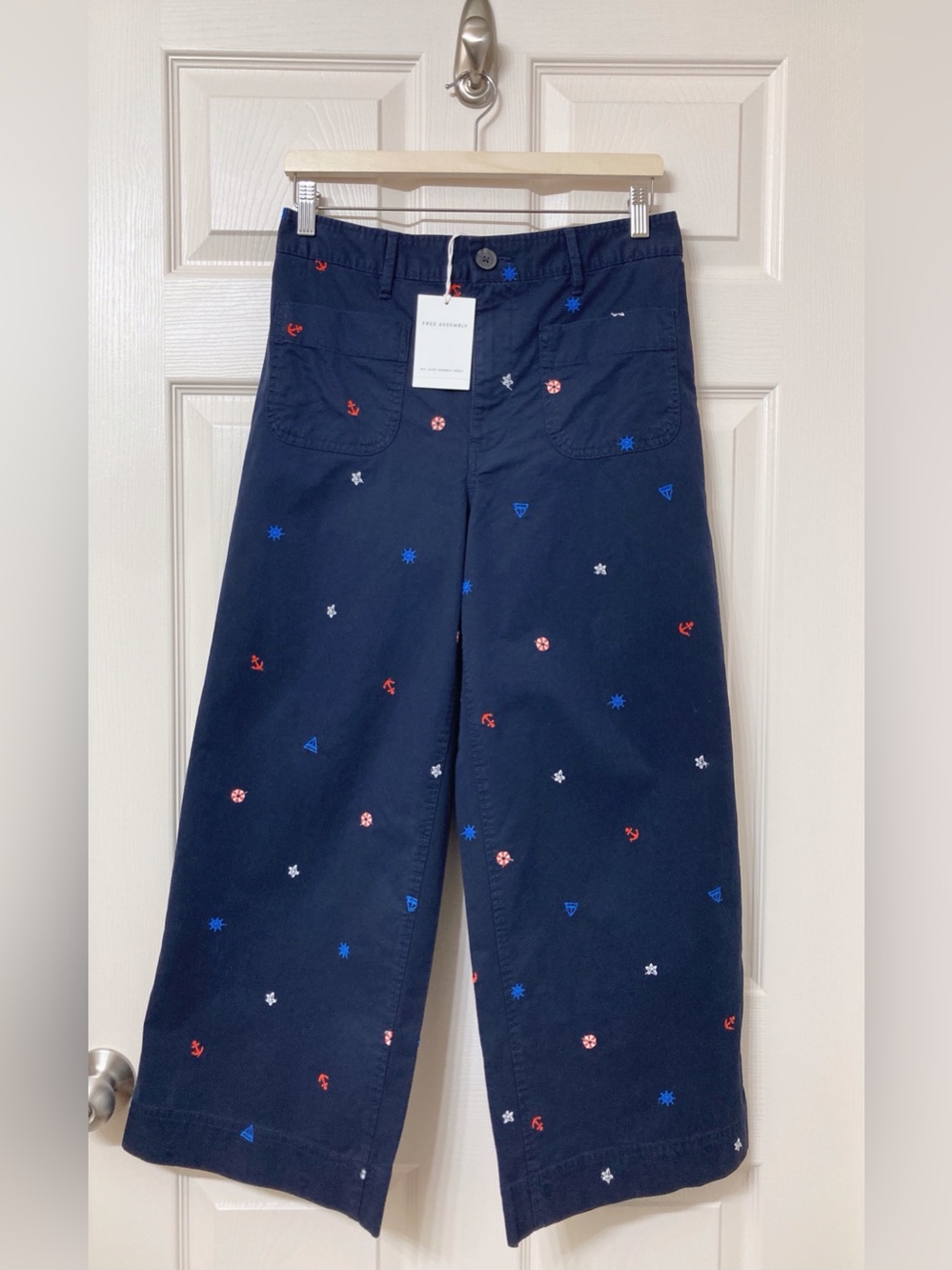 Free Assembly Navy Blue Embroidered Wide Leg Cropped Pants Medium Coastal Sailor